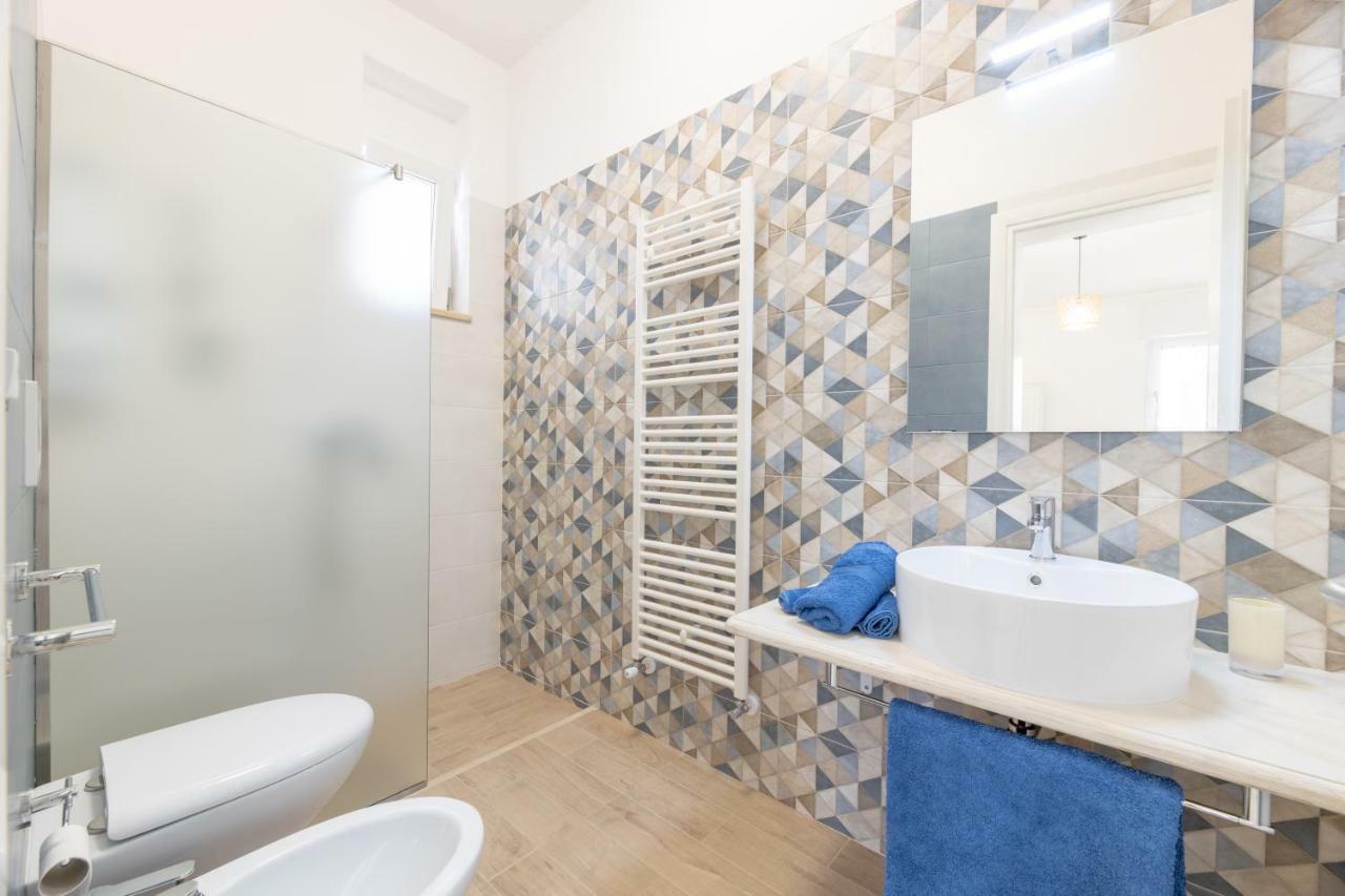 Oro Blu Hotel Torre Suda Kültér fotó