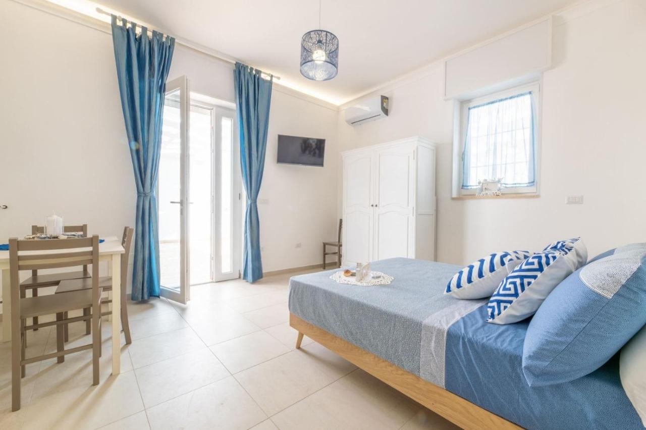 Oro Blu Hotel Torre Suda Kültér fotó